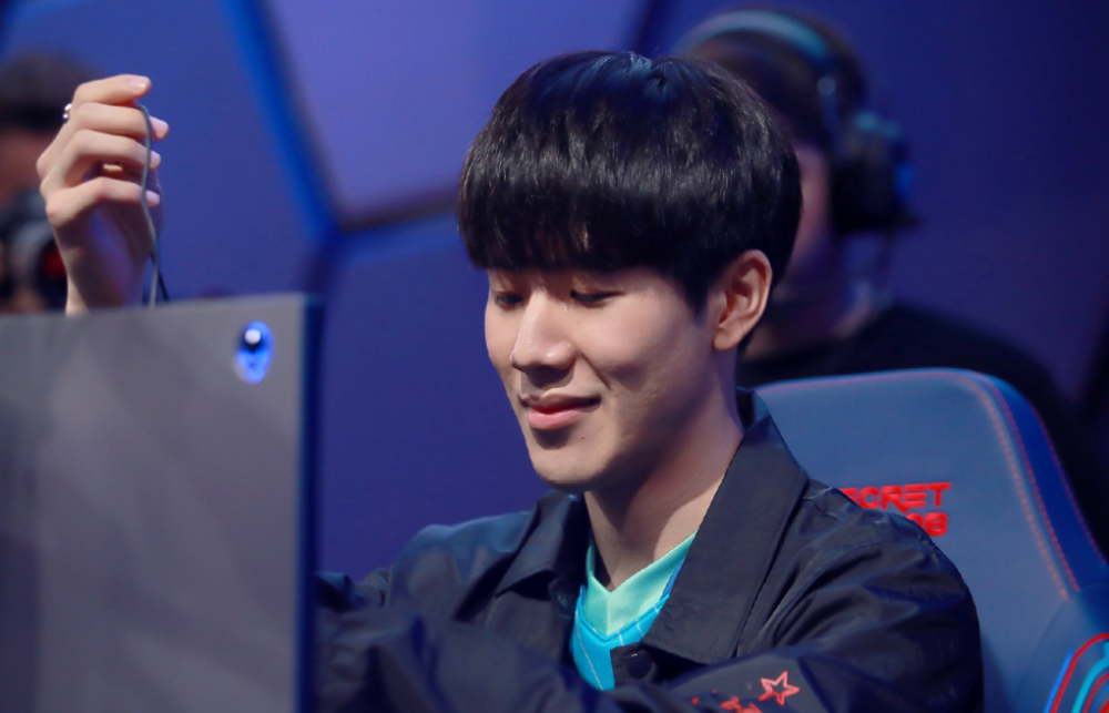 这不仅对尼 这不仅对尼